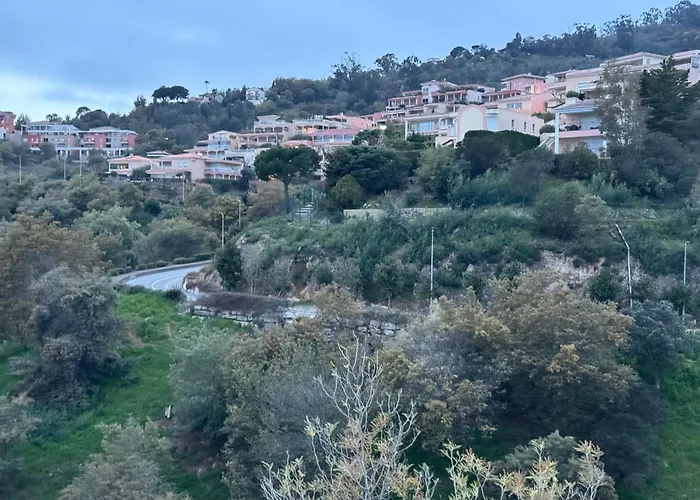 Panoramic View, Perfect Between Sea And Mountain *